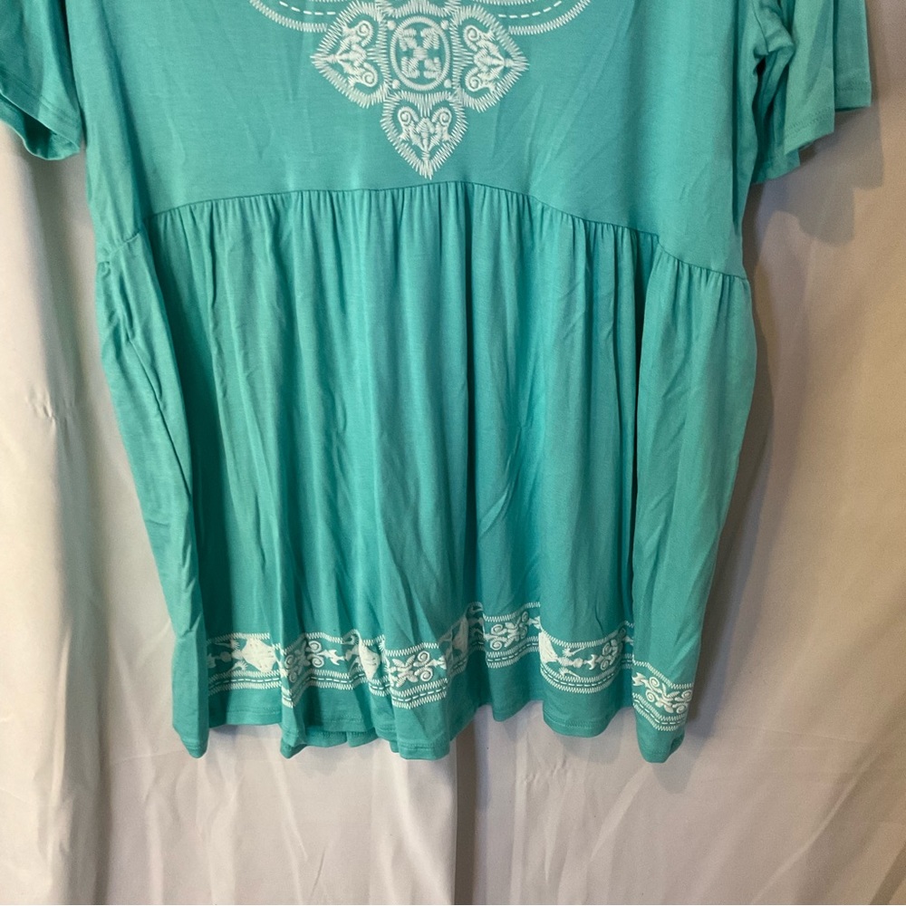 Heimish Women’s Short Sleeve V-Neck Damask Bohemian Top Size Small Mint NWTO - Picture 4 of 11